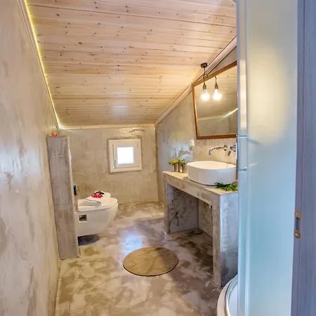 Lazy Lizard Неа-Карвали