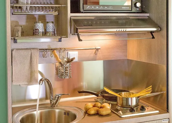 Lazy Lizard 4* Nea Karvali