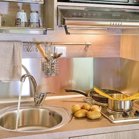 Bed & Breakfast Lazy Lizard 4*