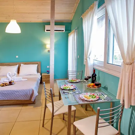 Нощувка със закуска (B & B) Lazy Lizard