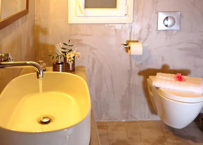 Lazy Lizard Bed and breakfast 4*