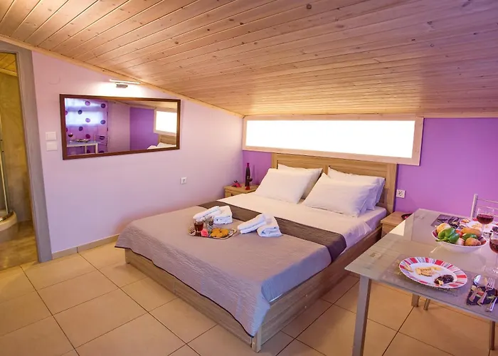 Lazy Lizard 4* Nea Karvali