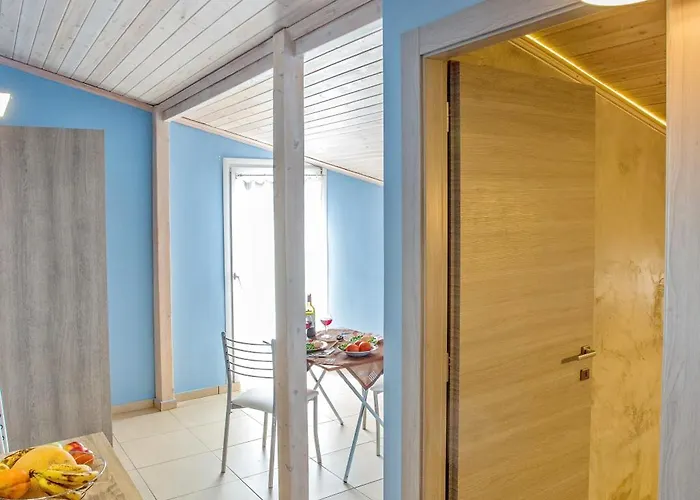 Lazy Lizard Nea Karvali